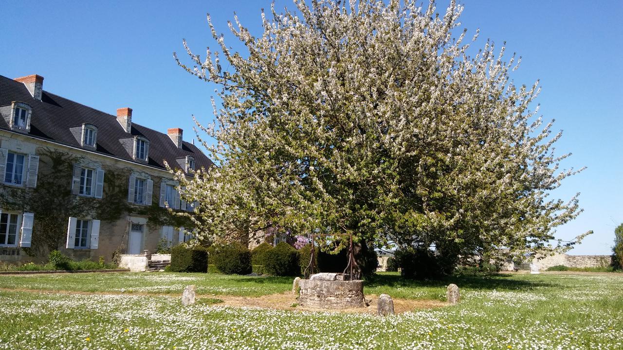 Manoir De Vilaines Varennes  Buitenkant foto